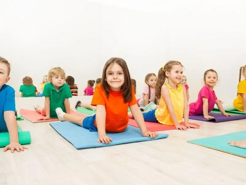 En Akademi: Çocuk Yoga, Barmenlik ve Sanat Terapisi Eğitimi