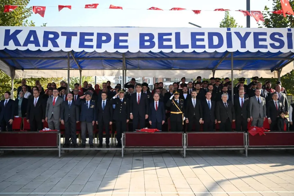 KARTEPE’DE 29 EKİM CUMHURİYET BAYRAMI’NIN 101. YIL COŞKUSU