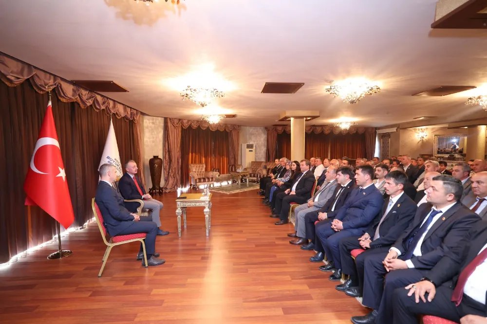 ‘’Hizmetlerimizde muhtarlarımızın imzası var’’