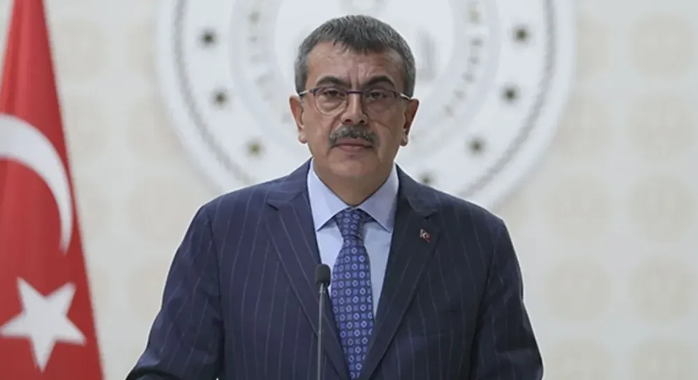Bakan Tekin, Gebze