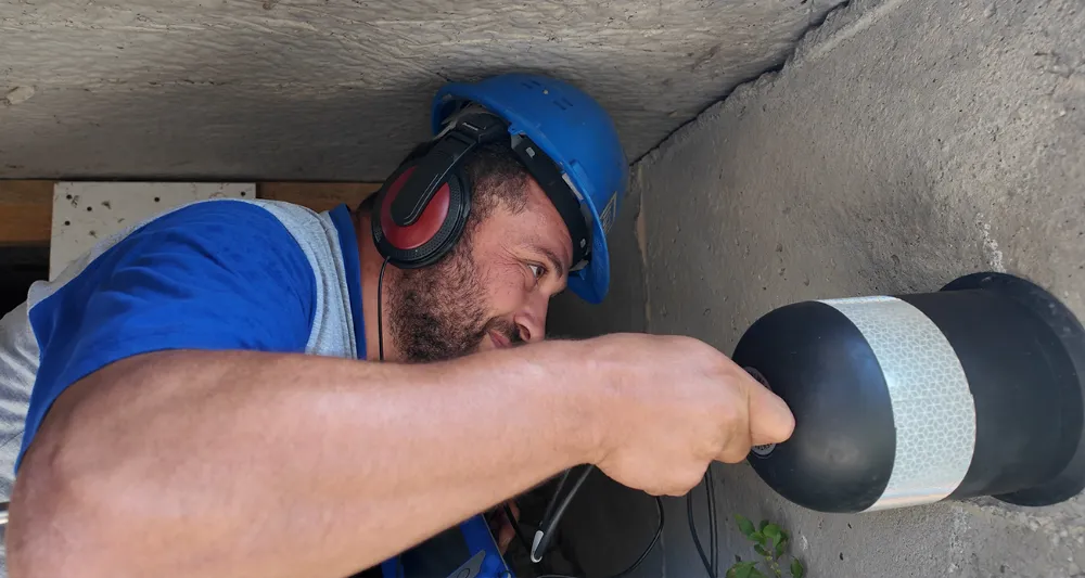 Su kaçağı tespit cihazıyla 
