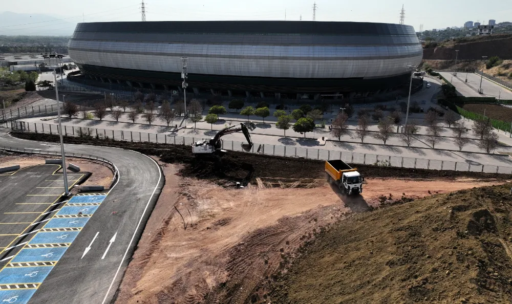 Kocaeli Stadı’nın çevresinde hummalı çalışma