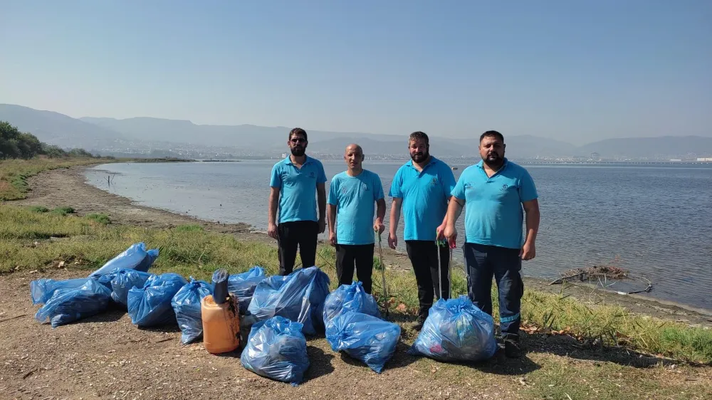 Kocaeli’de sahil temizliği Mavi Takım’dan sorulur