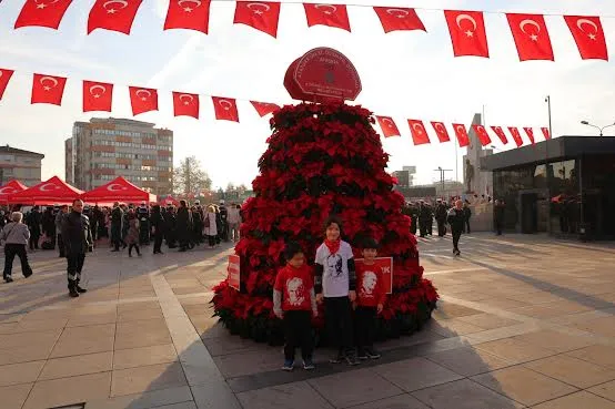 Büyükşehir’den 10 Kasım’a özel 1087 Atatürk çiçeği