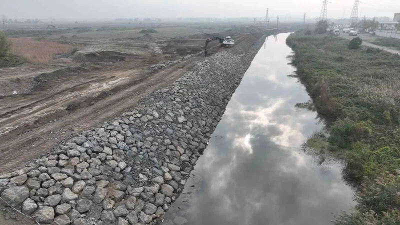 Samsun yeni OSB’de ıslah ve drenaj çalışmaları sürüyor
