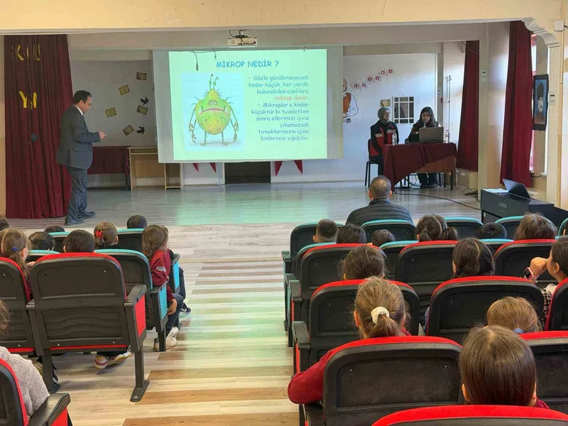 Simav’da öğrencilere 