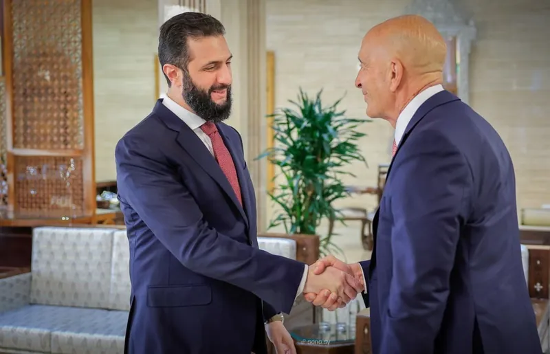 Suriye Devlet Başkanı eş-Şara, ABD’nin Suriye Özel Temsilcisi Barrack’ı kabul etti
