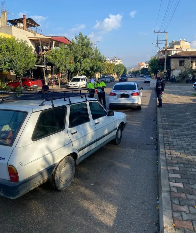 Kozan’da çeşitli suçlardan yakalanan 3 şahıs cezaevine gönderildi
