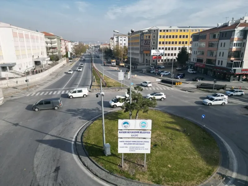 Büyükşehir, Kartal Kavşağı’nda altyapıyı güçlendiriyor

