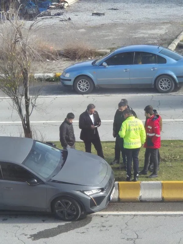 Şırdancı Mehmet yayaya çarptı: Kadının kolu ve bacağı kırıldı
