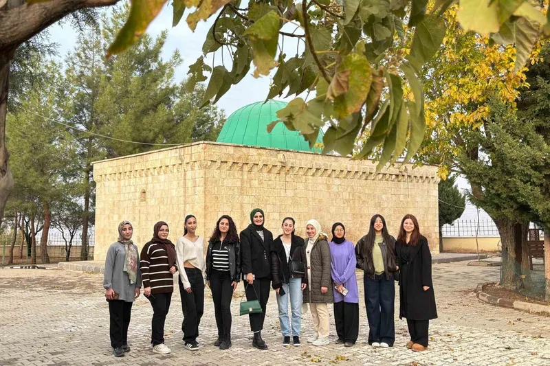 Araban KYK yurdu öğrencilerinden Sa’d Bin Ebu Vakkas Hz. türbesine ziyaret
