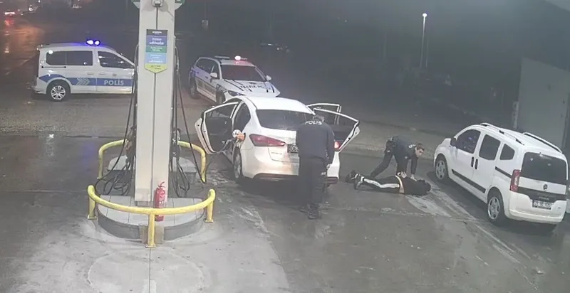 Mersin’deki yaklaşık 900 bin dolarlık gasp zanlıları Adana’da yakalandı
