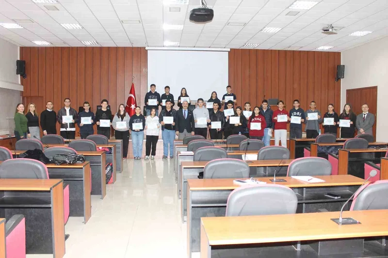 Efeler’de öğrenci meclisi yeni döneme başladı
