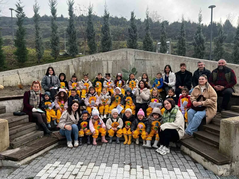Süs ve Tıbbi Bitkiler Botanik Bahçesi minik ziyaretçilerini ağırladı
