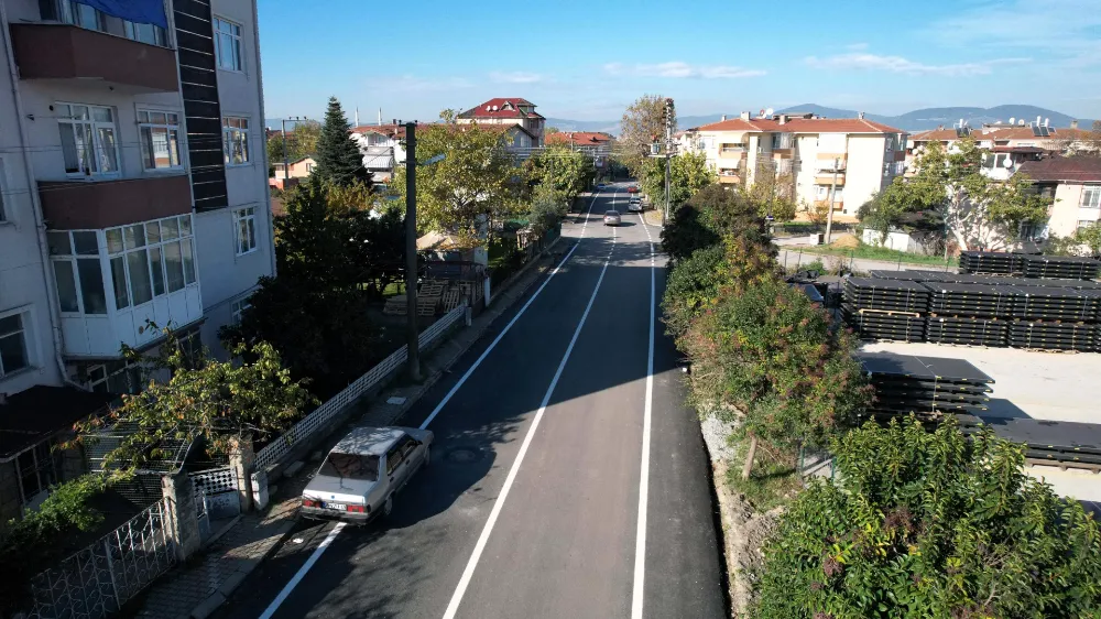 Gölcük Bilgin Caddesi yeni yüzüne kavuştu 