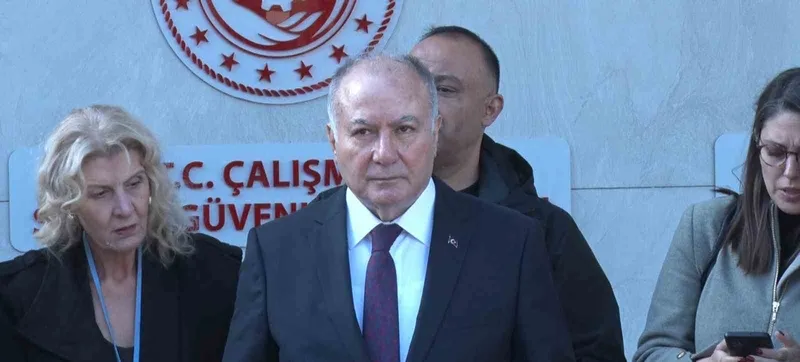 TÜRK-İŞ Genel Başkan Yardımcısı Ağar, Asgari Ücret Tespit Komisyonu öncesi Bakan Işıkhan ile görüştü
