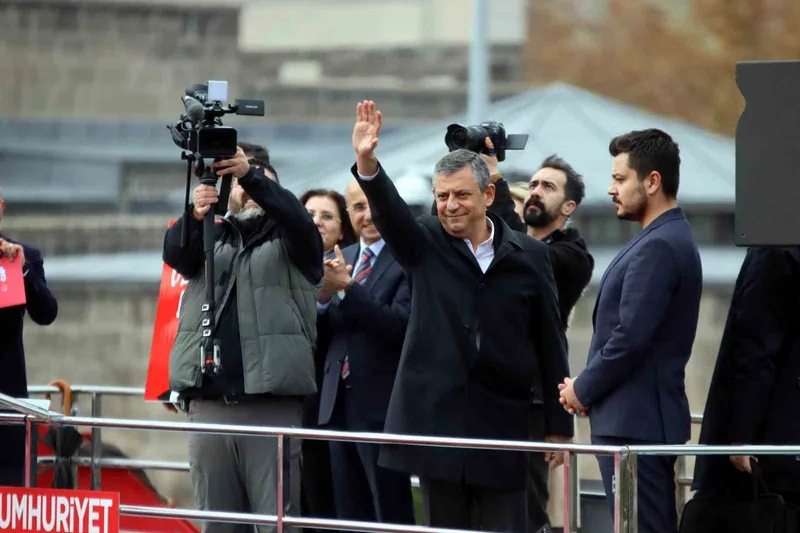 CHP Genel Başkanı Özel: 