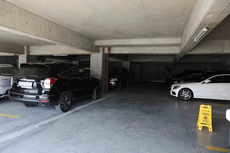 (Düzeltme) İSPARK’ta 2 yılda 3’üncü zam sonrası 12 saatlik otoparkın maliyeti 550 lira
