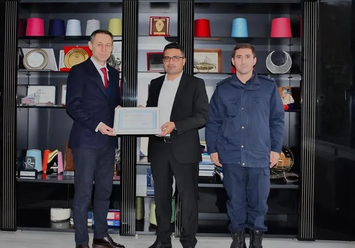 Aksoy’dan jandarmaya araç bağışı
