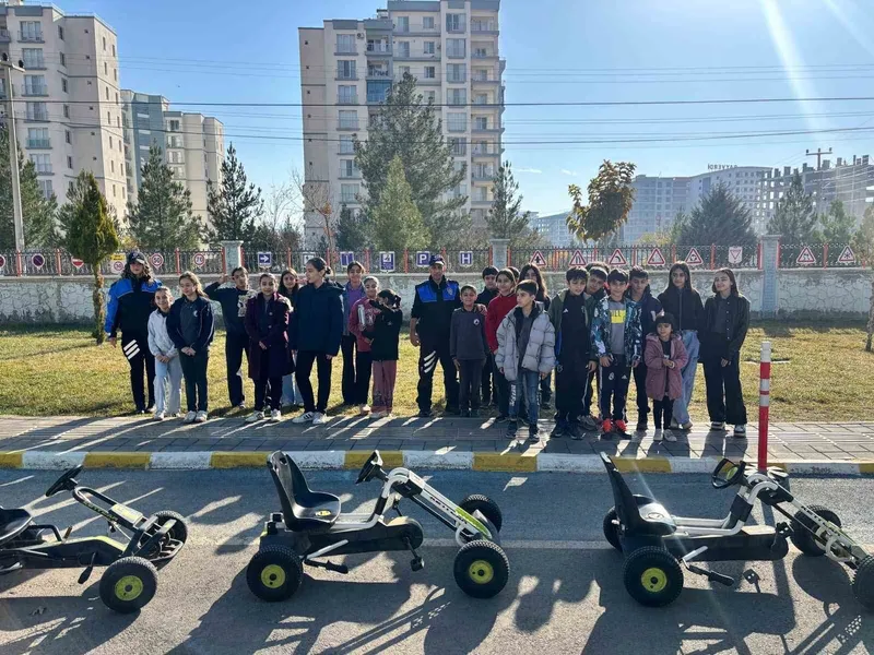 Mardin’de çocuklara trafik eğitimi verildi
