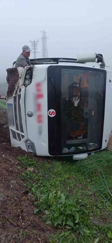 Bandırma’da okul servisi kaza yaptı 8 öğrenci hastaneye kaldırıldı
