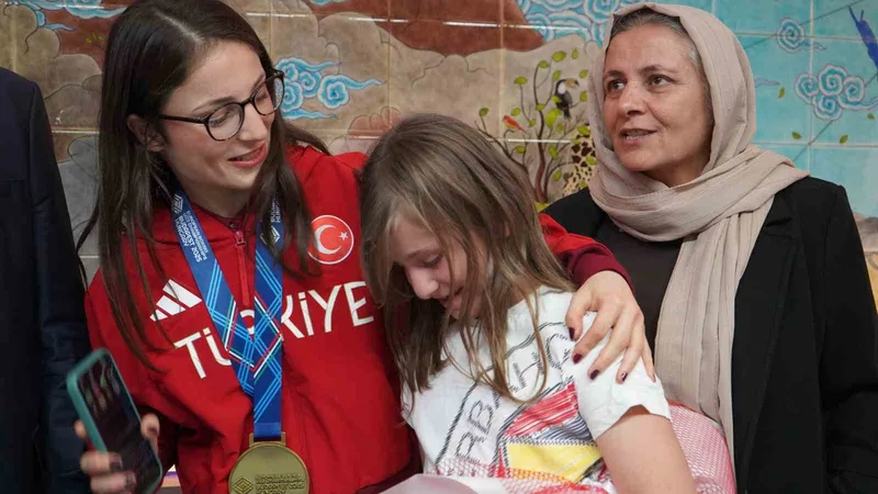 Şampiyon boksör Nurselen Yalgatekin için Şırnak’ta coşkulu karşılama
