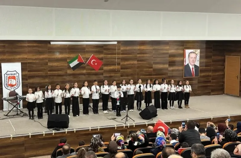 Bayburt’ta Filistin’e destek için dayanışma konseri düzenlendi
