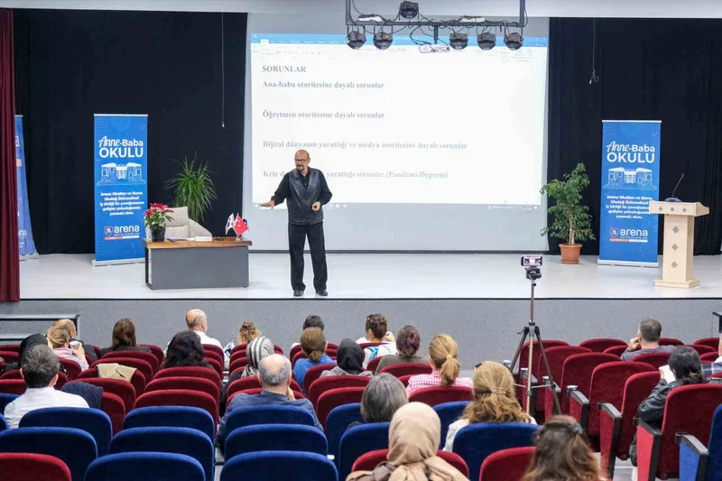 Anne baba okulu ilgi gördü
