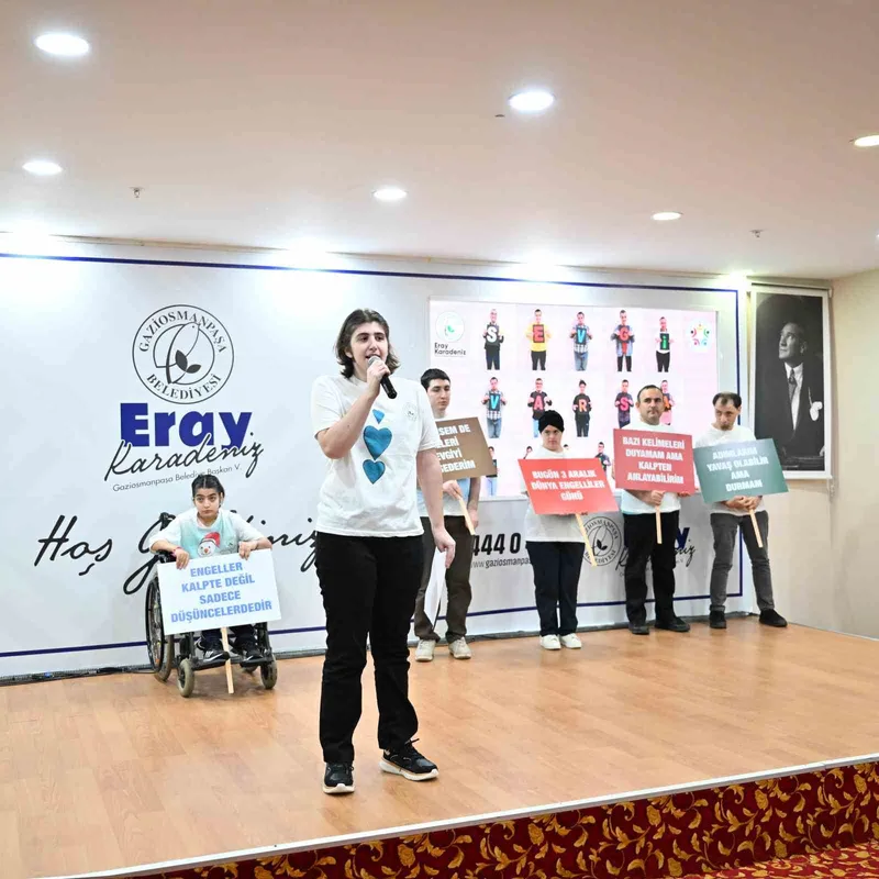 Gaziosmanpaşa’da engelli öğrenciler ve aileleri kahvaltıda buluştu
