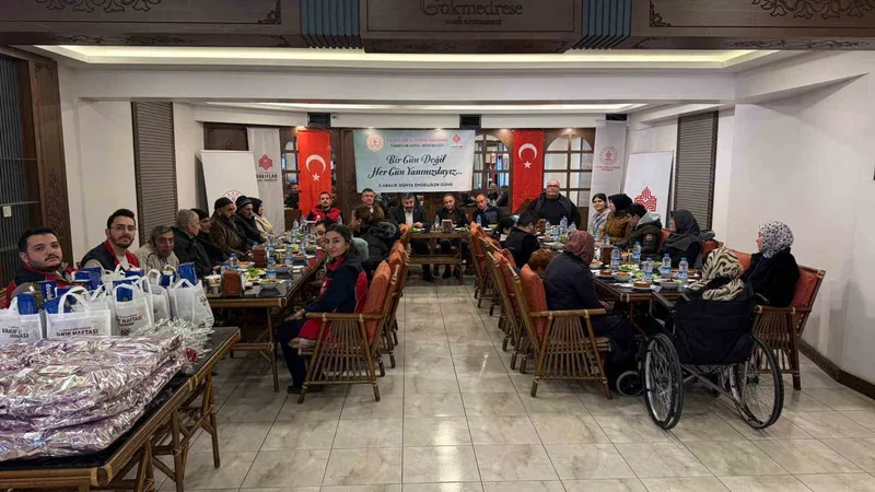 Engelli bireyler unutulmadı, vakıf kültürü ve tarihi eserler anlatıldı
