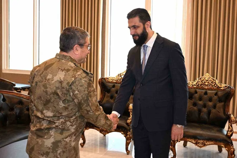 Genelkurmay Başkanı Orgeneral Bayraktaroğlu, Suriye Devlet Başkanı eş-Şara ile görüştü
