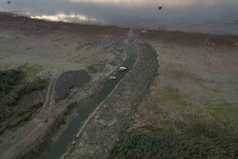 16 ilçenin muhtarları Sapanca Gölü için tek ses oldu: 