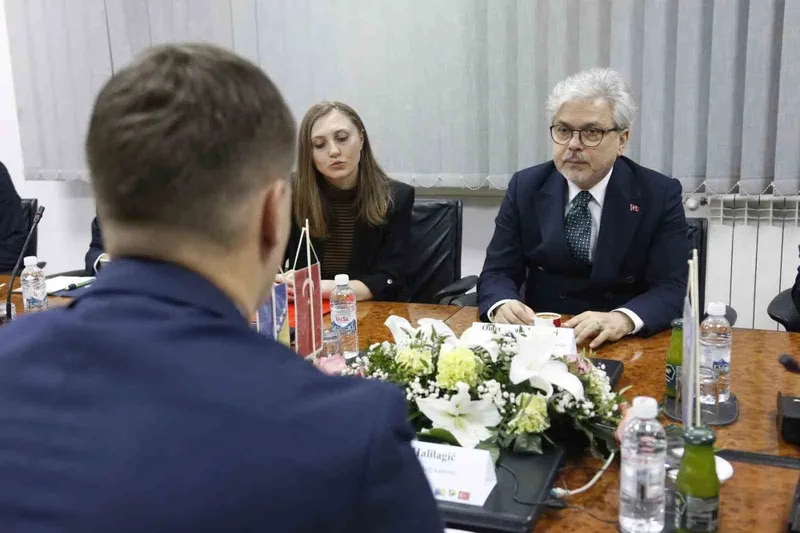Bakan Yardımcısı Yelkenci, Bosna-Hersek’te temaslarda bulundu
