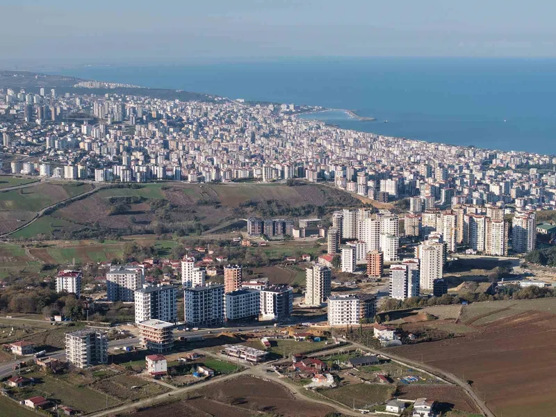 Atakum dikey mimariye yenik düştü: Hızlı yapılaşma riskleri artırdı
