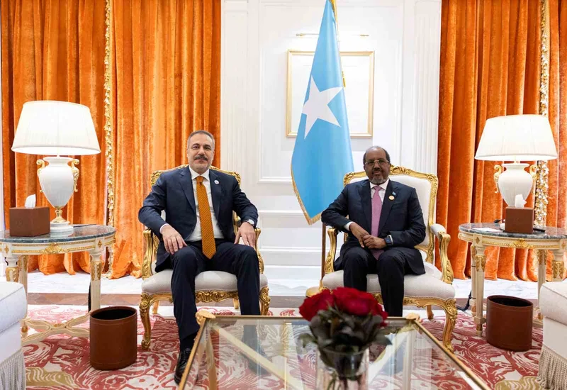 Dışişleri Bakanı Fidan, Somali Cumhurbaşkanı Mahmud ile görüştü
