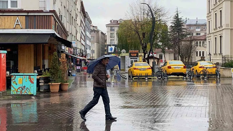 Bolu’da sağanak vatandaşlara zor anlar yaşattı
