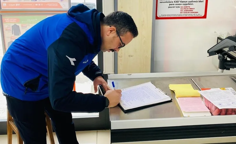 Gölcük’te tarihi geçmiş ürünler imha edildi
