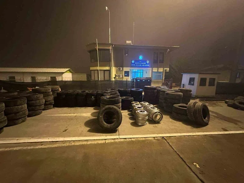 Şanlıurfa’da 2 milyonluk kaçak lastik operasyonu: 2 gözaltı
