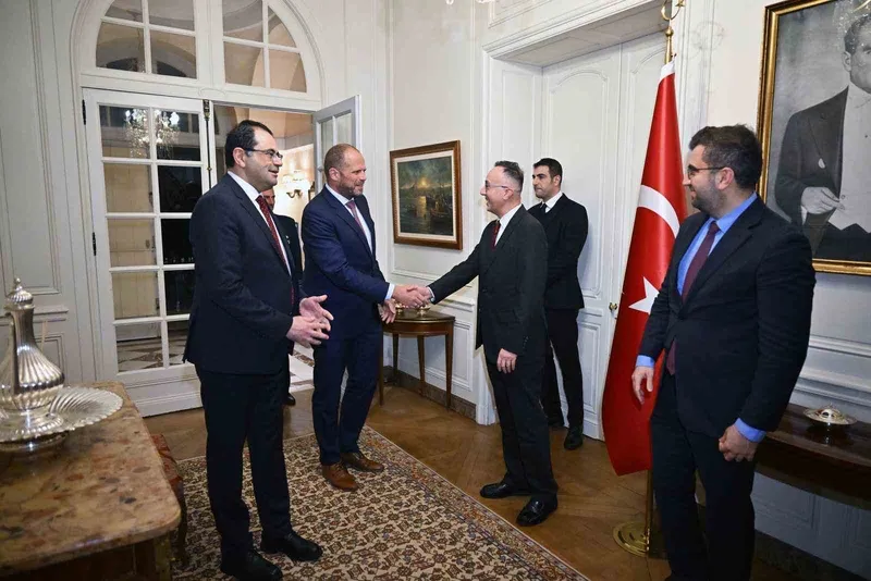 Belçika Savunma Bakanı Francken: 