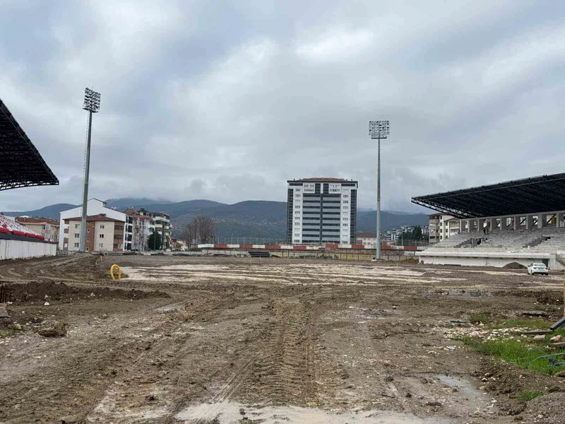 Bakan Yardımcısı Eminoğlu’na stat için dosya
