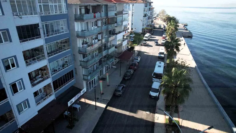 Gölcük Halıdere Sahil Caddesi yenileniyor
