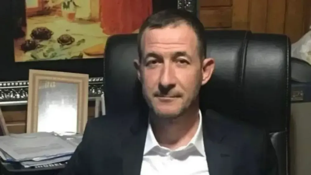 “Senin ne zaman yüzün kızaracak Nazım?”