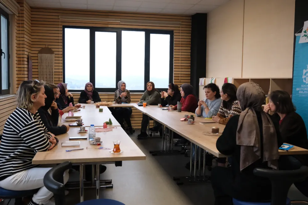 Anne Şehir’de çok okuyan çok yol alıyor