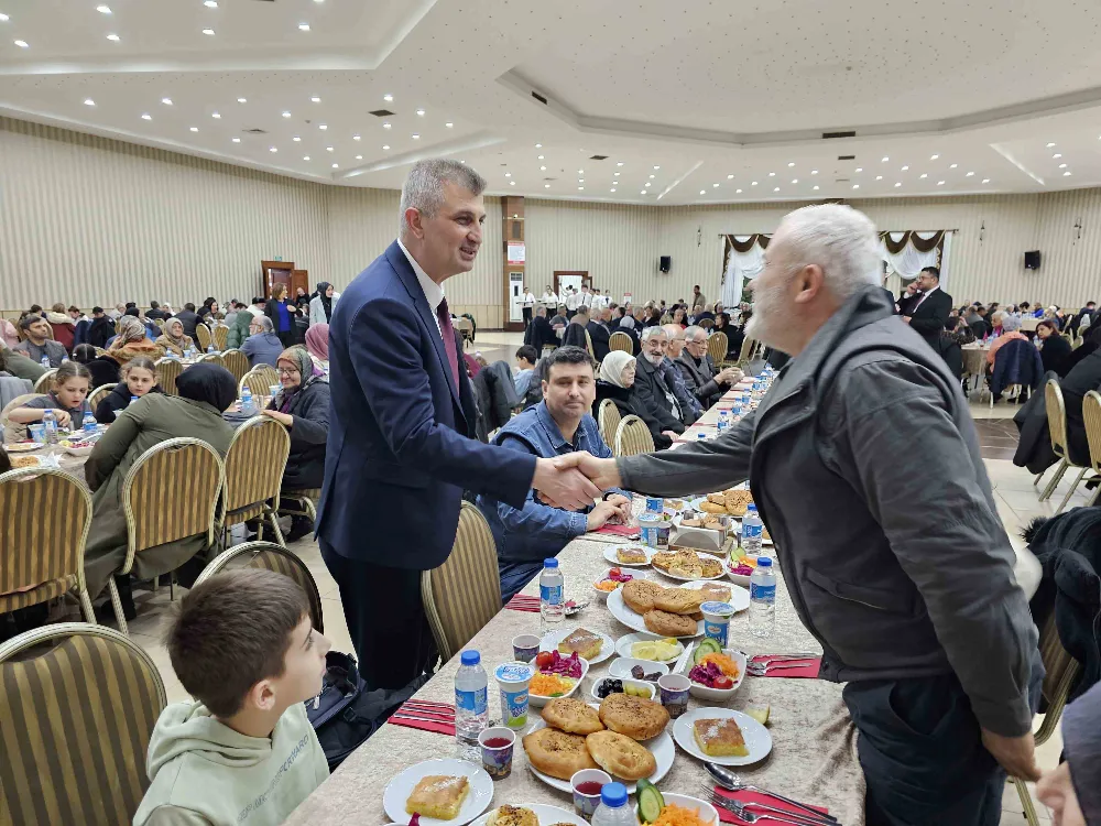 BAŞKAN SEZER ŞEHİT VE GAZİ AİLELERİ İLE İFTARD SOFRASINDA BİR ARAYA GELDİ