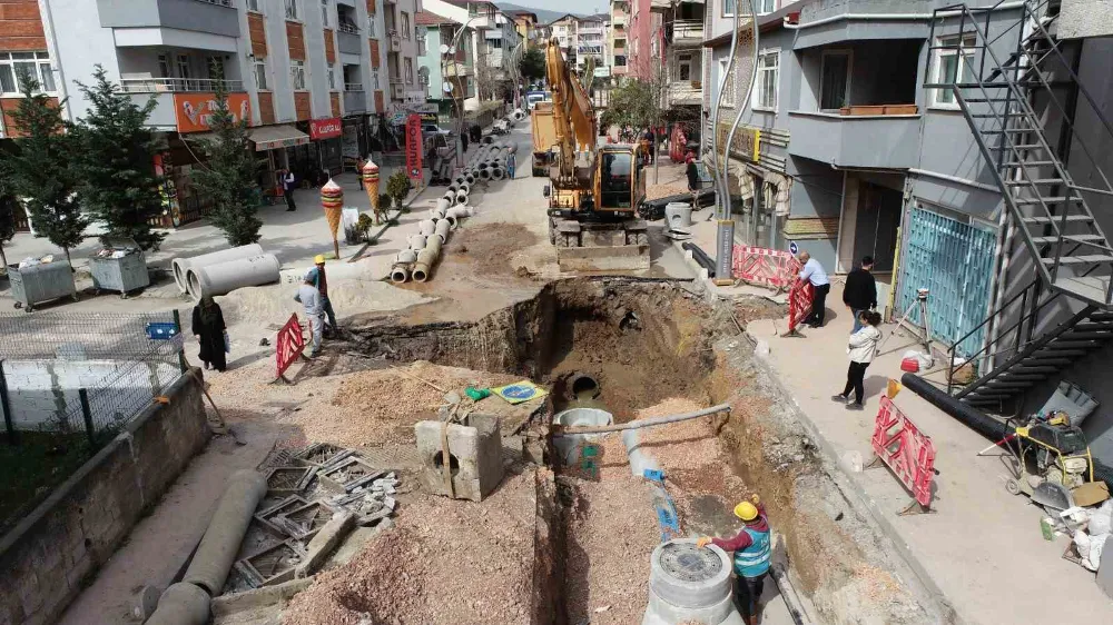 Denizciler Caddesi’nde altyapı çalışmalarının yüzde 55’i tamamlandı