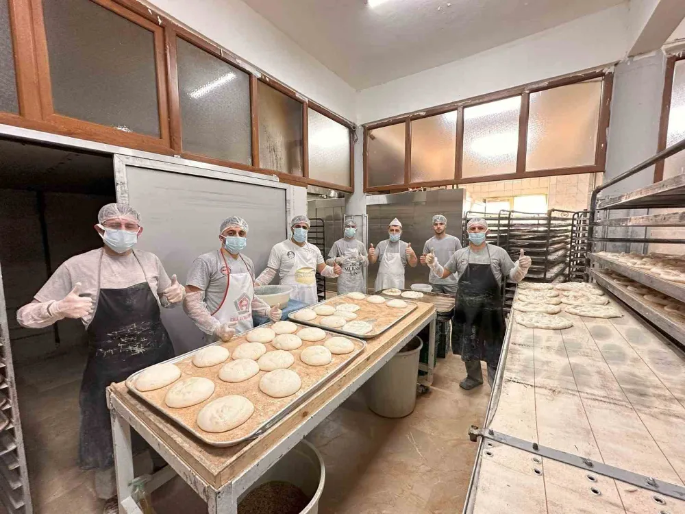 Körfez Halk Ekmek’te 120 bin pide üretildi