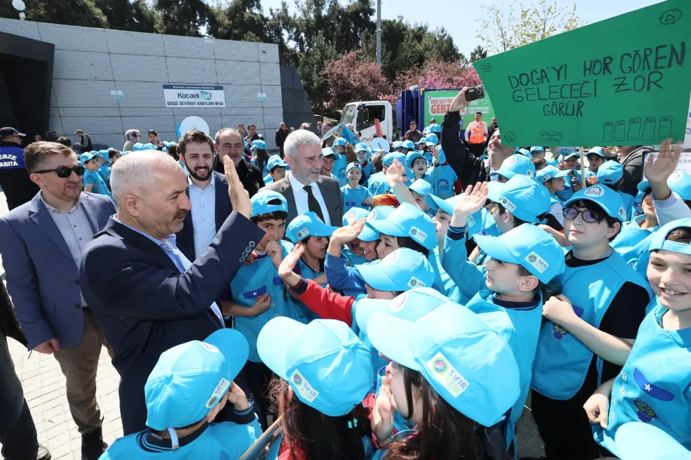 Gebze’de öğrencilerden “Sıfır Atık” Projesine destek yürüyüşü