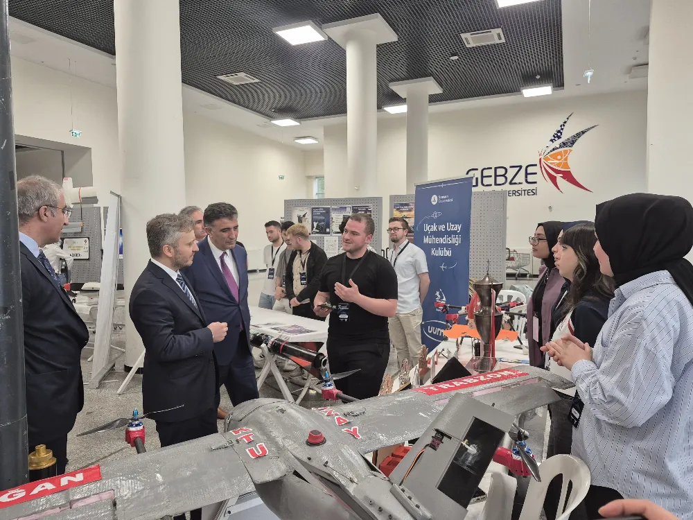 Havacılık ve Uzay Zirvesi’nde Türkiye’nin Gelecek Vizyonu Konuşuldu