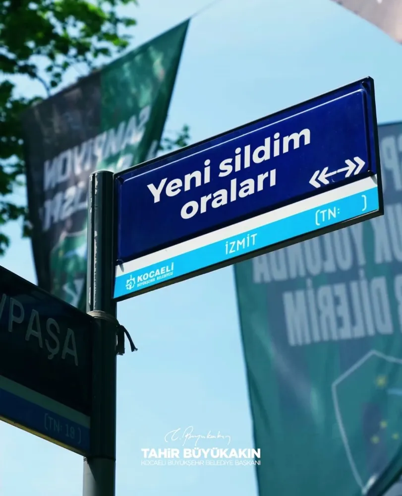 Trafik levhalarında anne sözleri