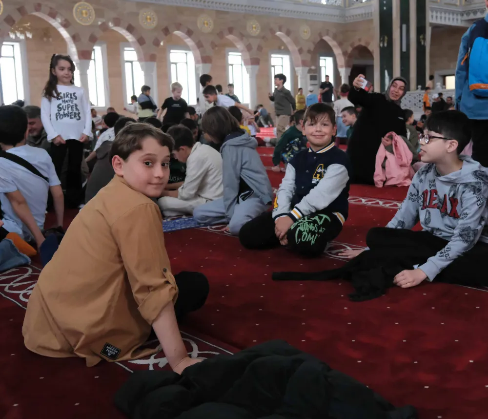 Büyükşehir’in “Oyun Arkadaşım Sertaç Abi” etkinliği devam ediyor;  Bu etkinlik çocuklara dijital farkındalık kazandırıyor
